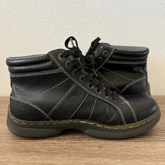 Dr. Martens Sirota Leather Chukka Boots, Size 8 - Picture 3 of 7